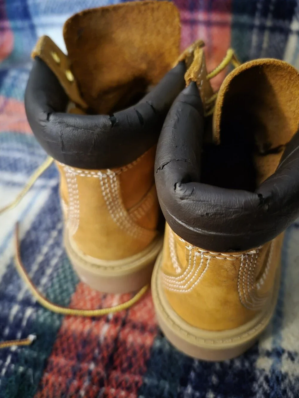Classic Wheat Timberland Boots Size 13k Like New!!!